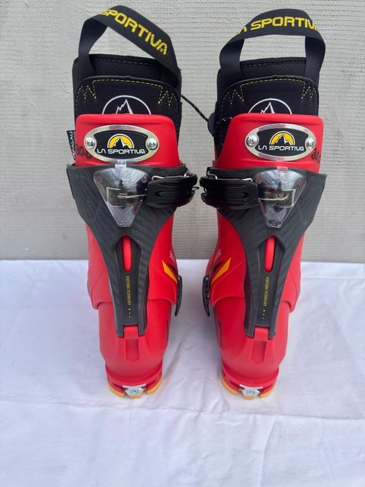 Clapari ski schi tura skimo La Sportiva Sideral Carve marime EUR:46 Mondo:30.0 Flex:90 last:102.5