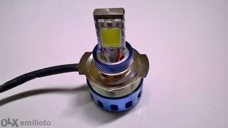 LED Фар с два броя Cob LED къси и дълги светлини