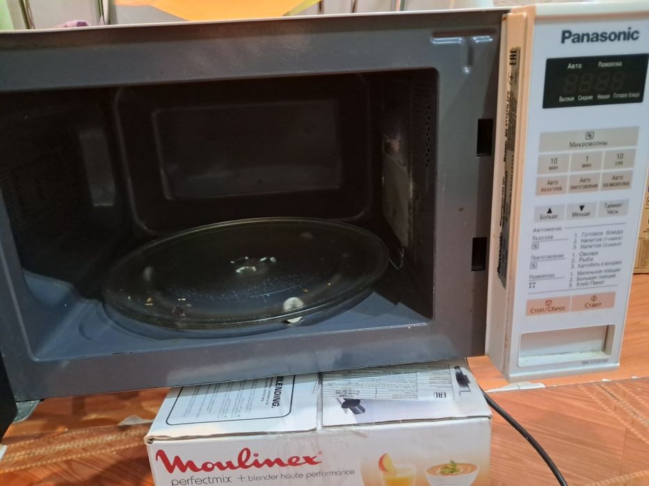 Микроволновая печь.