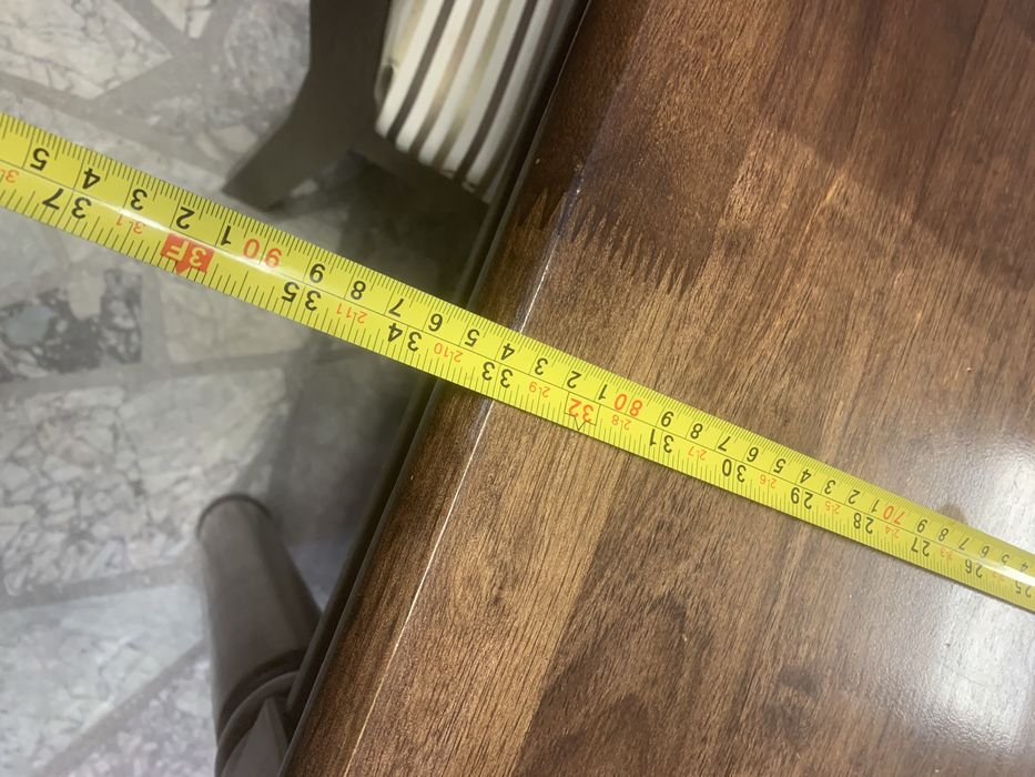 Масивна трапезна маса с 6 стола