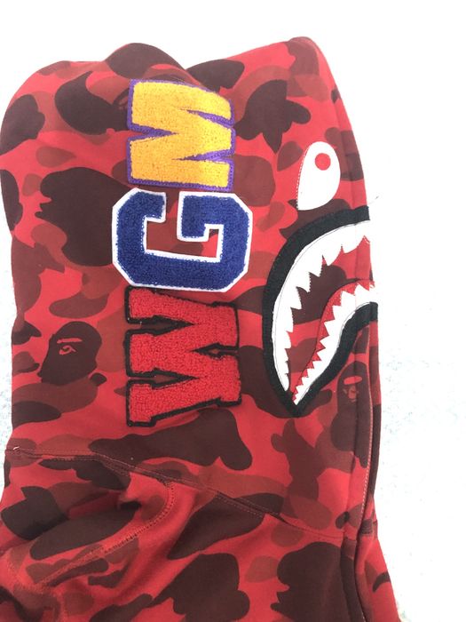 Продаю зипку bape