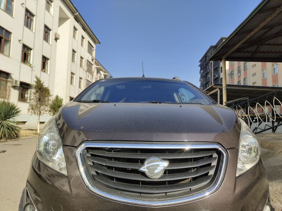 Продам фары. спарк фара