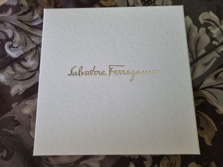 Set cadou Salvatore Ferragamo, Amo Ferragamo, Femei: Apa de Parfum, 10