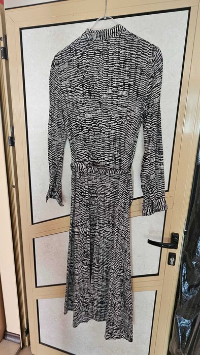 Рокля с добавка коприна Boss