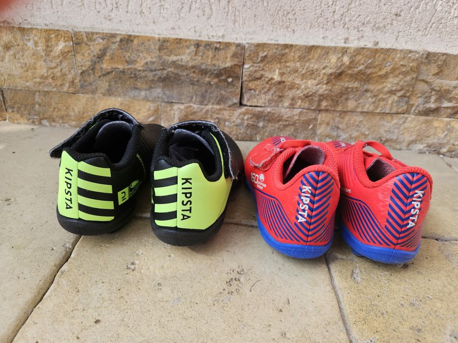 Ghete fotbal copii cu crampoane Decathlon– mărimea 29 si 30