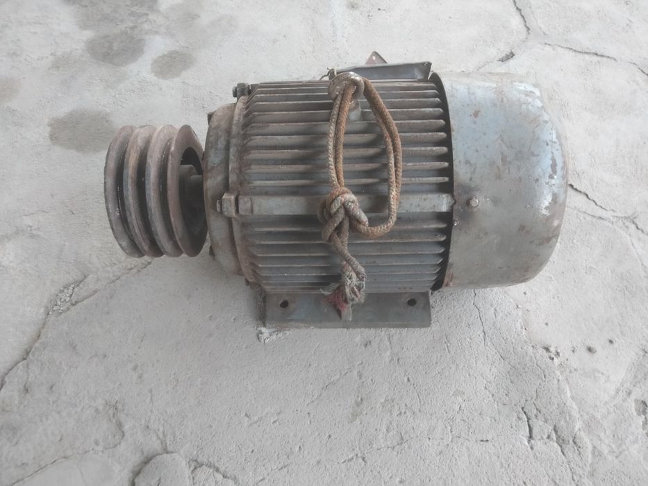 Продам электродвигатель