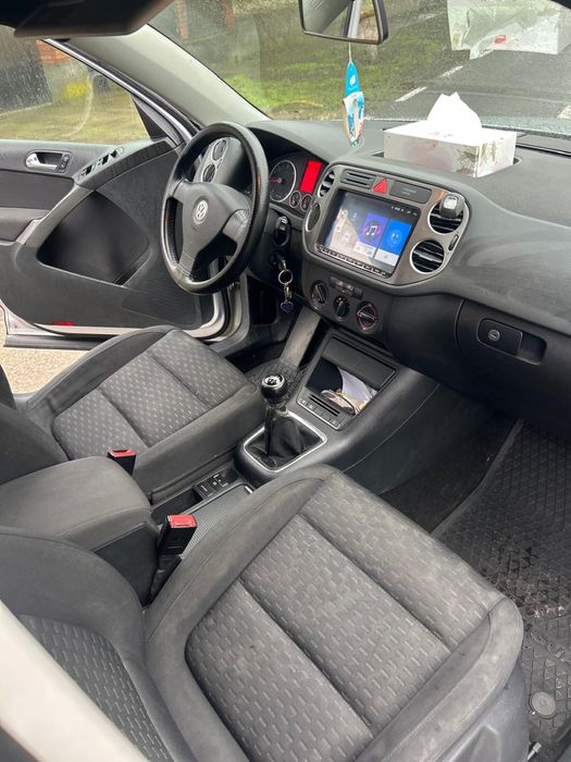 Vând volkswagen tiguan