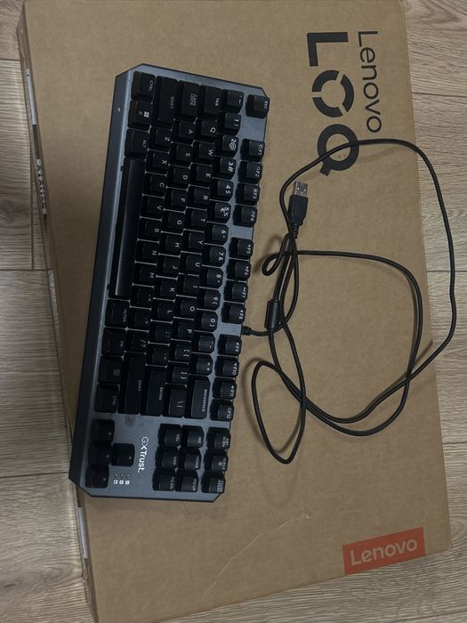 Геймърски лаптоп LENOVO LOQ