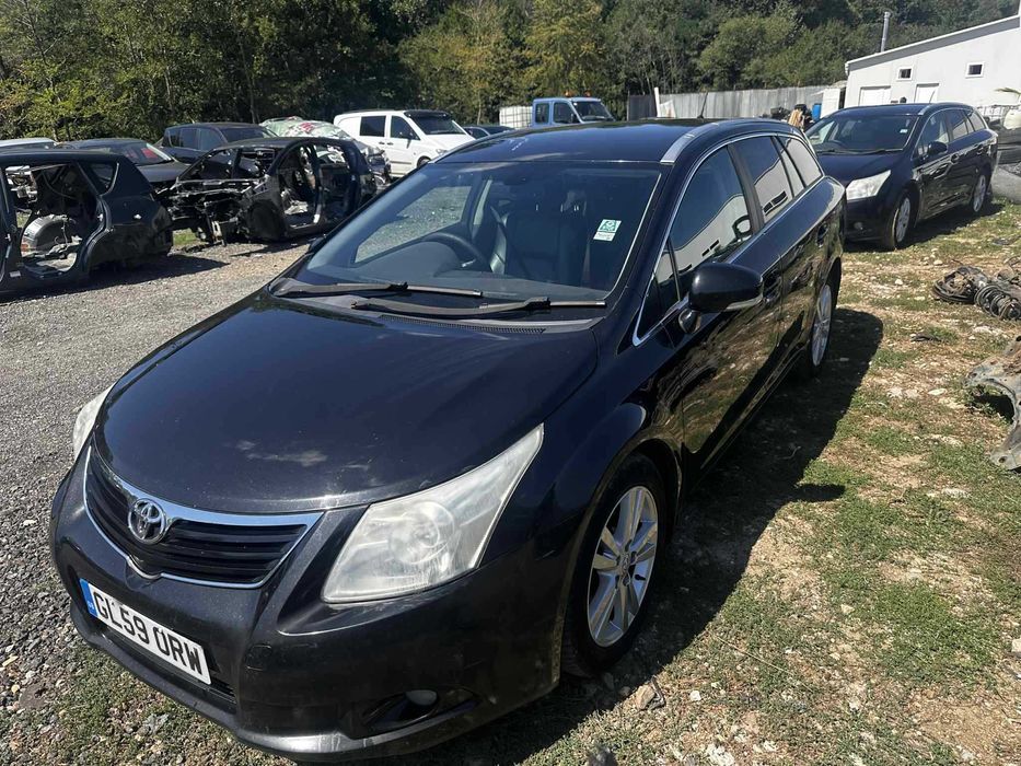 НА ЧАСТИ Toyota Avensis 2 0 D-4D 126 кс 2009