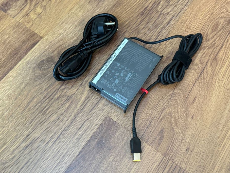 НОВО Оригинално Зарядно за лаптоп Lenovo 135W 20V 6.75A (Square Tip)