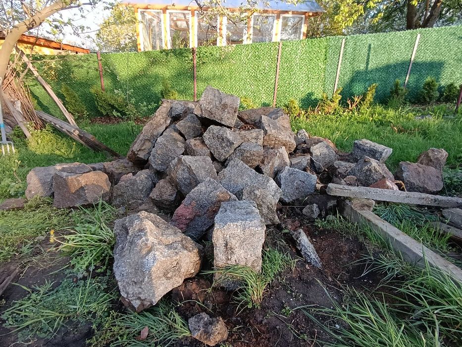 (НЕАКТИВНА) Дялан гранит (естествен камък) за зидане и облицовки