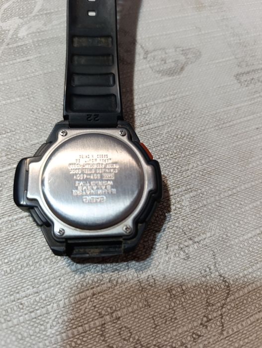 Продавам ръчен часовник