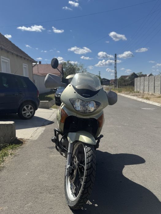 Honda Transalp XL650V