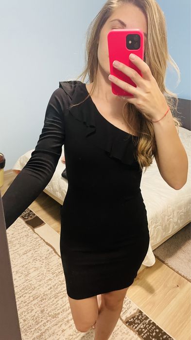 Вечерни и коктеилни рокли