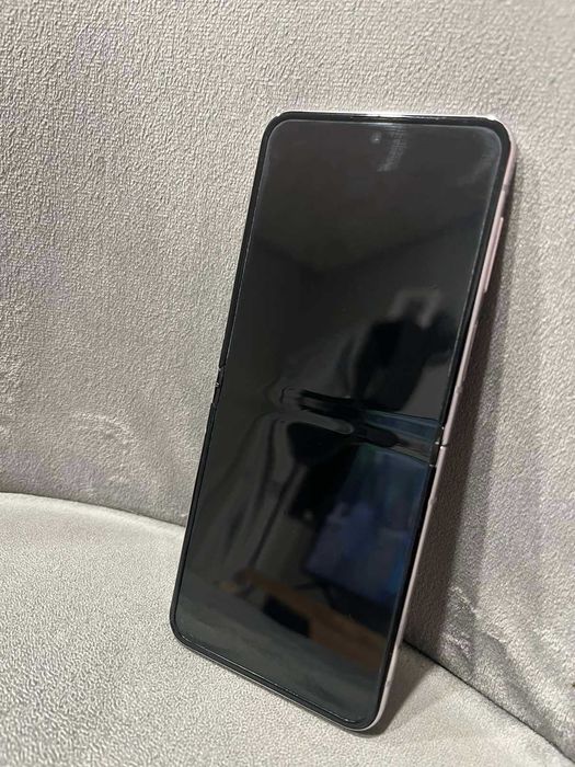 Galaxy Z FLIP5 - в гаранция