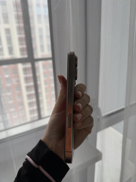 iPhone 16 pro 1024 гб