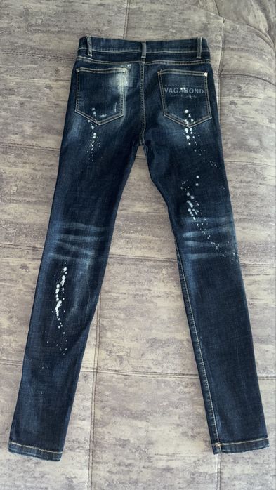 Blugi vagabond.