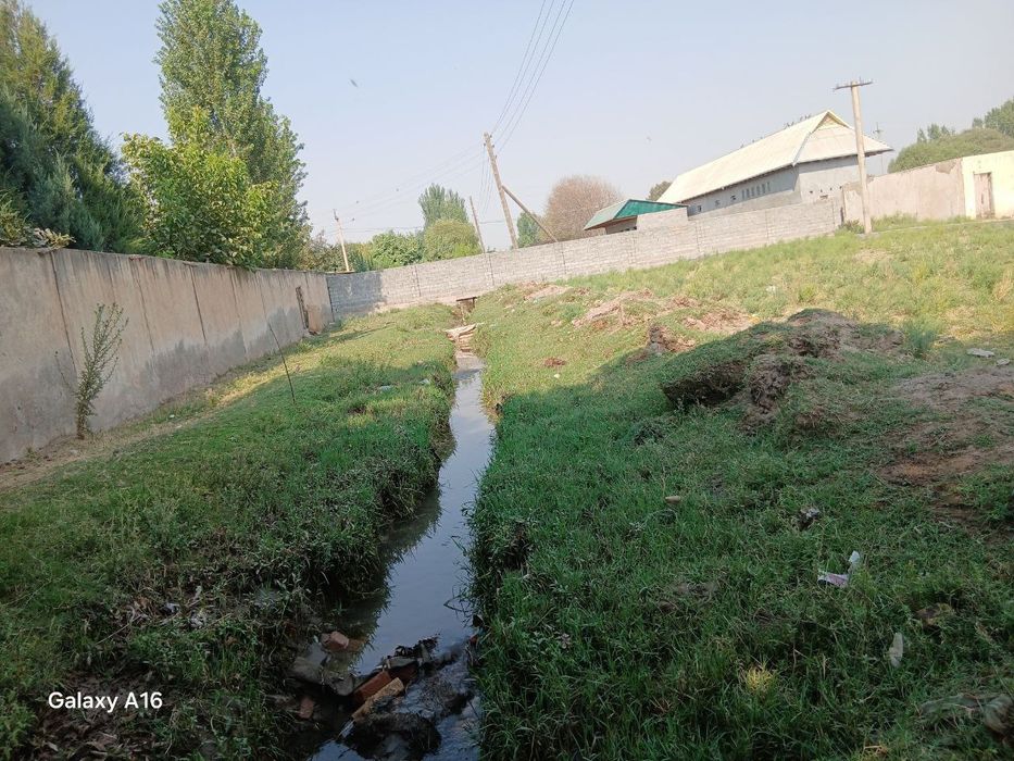 Hazorbog sentr, 9 sotix yer sotiladi