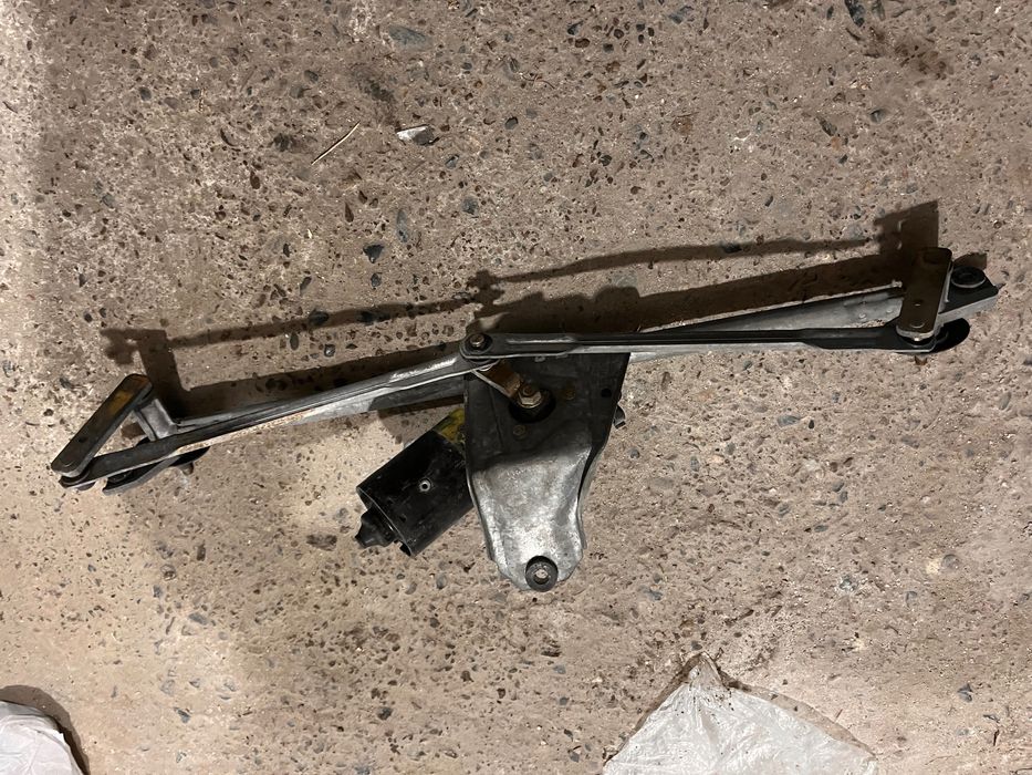 Трапеция дворников гольф 3