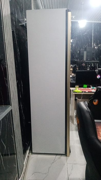 Холодильник под напитки ,техника