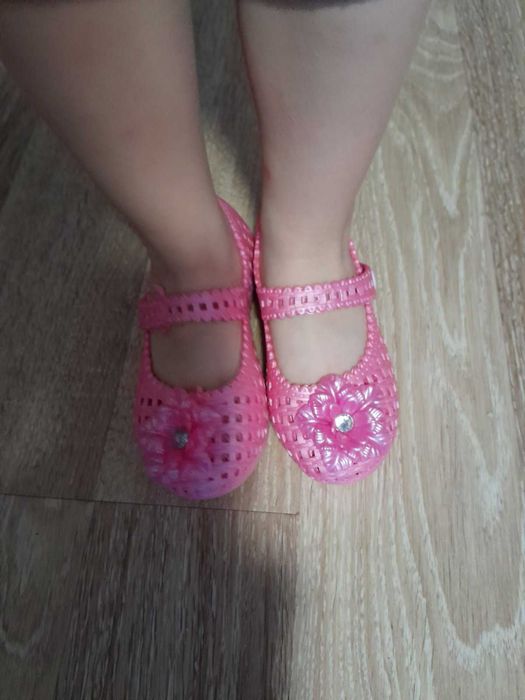 Силиконови сандали за деца