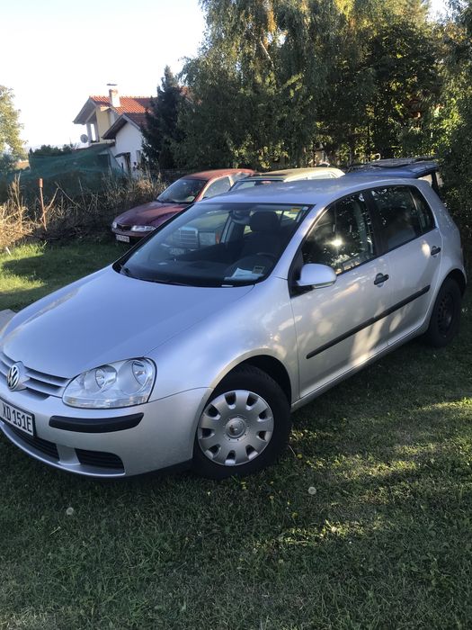 Голф 5 продавам