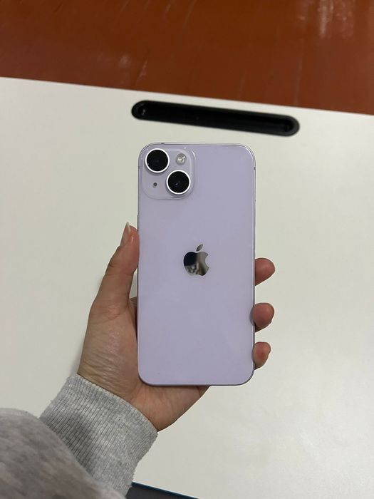 Продам IPhone 14