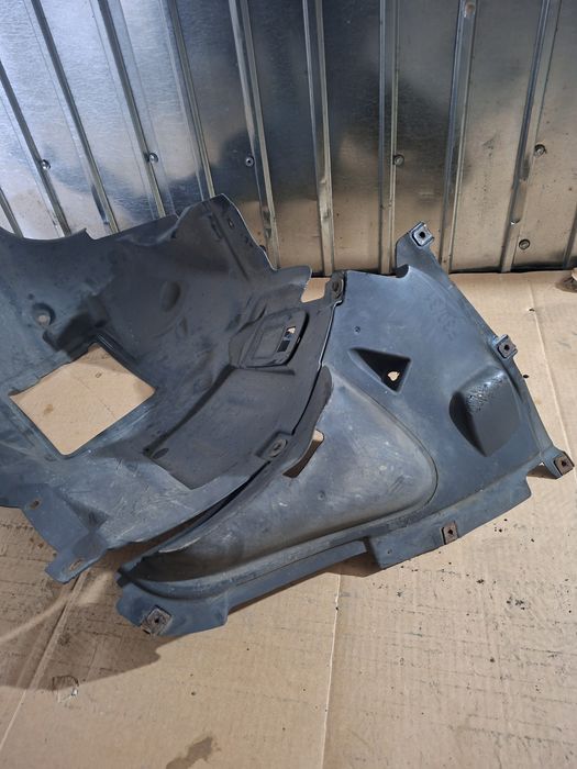 Carenaj stânga față BMW F30 F31 Cod 7260725