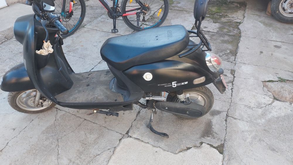 Электро скутер (мопед)