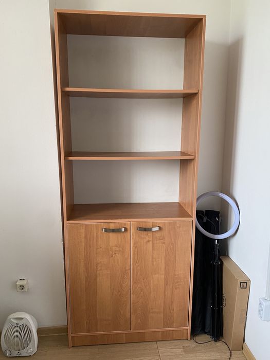 Продаю офисный шкаф!