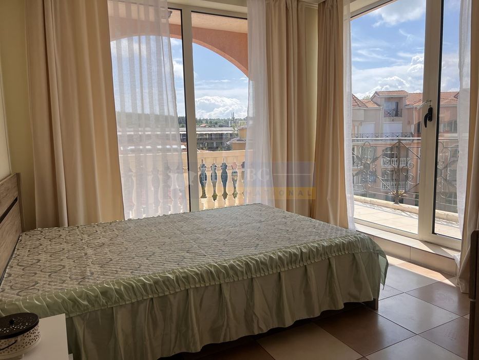 Продава се Двустаен апартамент в Созопол - 86 кв.м за 1157 €/кв.м - Снимка #2