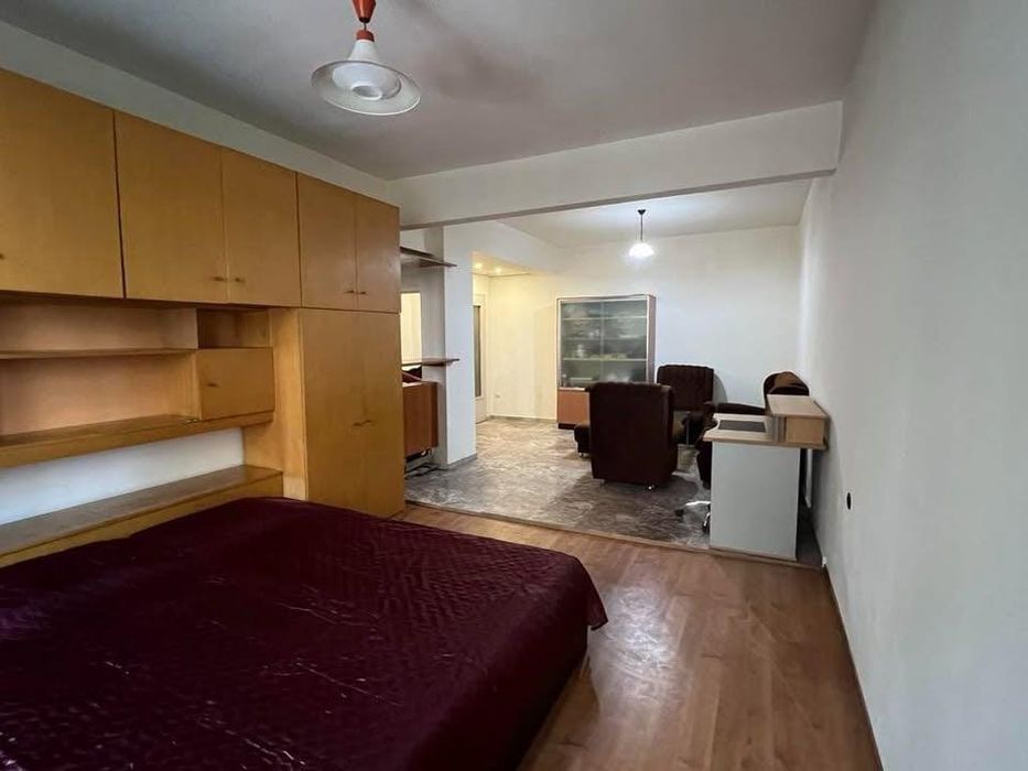 Дава се под наем Двустаен апартамент в София, Център - 65 кв.м за 600 € - Снимка #3