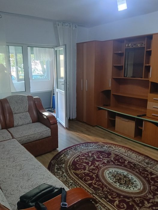 Apartament de închiriat