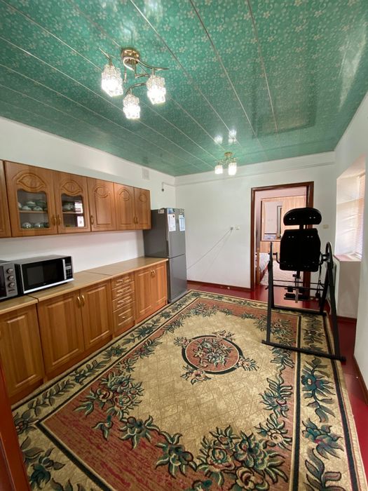 Тез арада үй сатылады