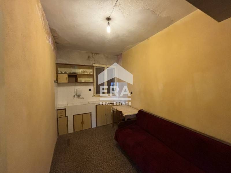 Продава се Етаж от къща в Хасково, Куба - 96 кв.м за 691 €/кв.м - Снимка #3