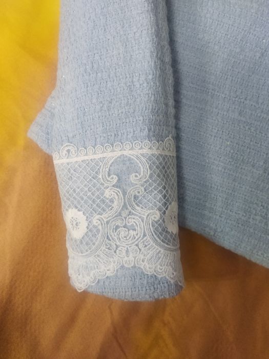 Блейзър                   .