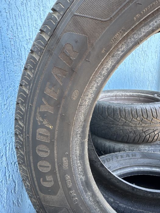 4 Anvelope goodyear efficient 215 60 17c