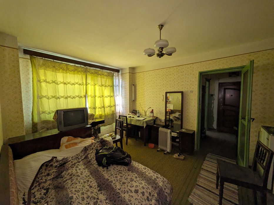 Apartament cu 2 camere si dependinte, 44mp utili, pentru renovare