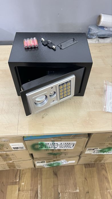 Сейф safe box 20EA черный