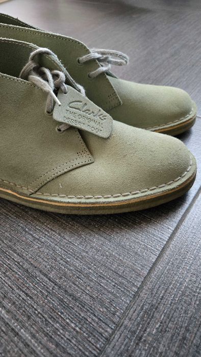 Дамски велурени обувки Clarks, 39
