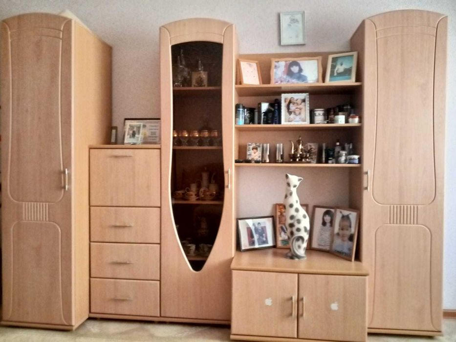 Стенка в гостиную