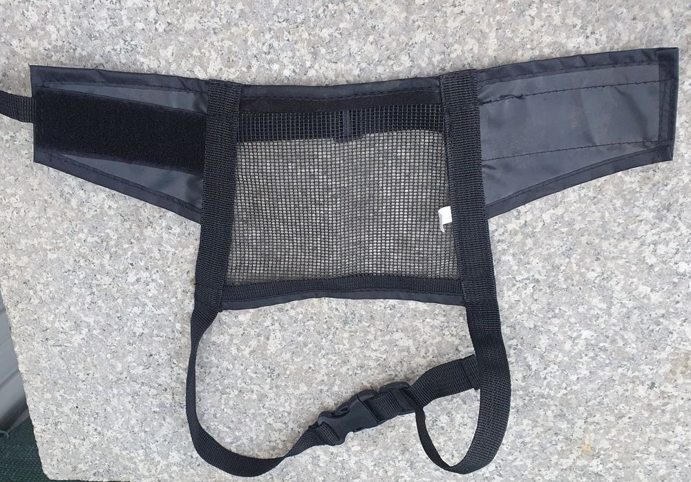 Botnite caine  : nylon si plasa