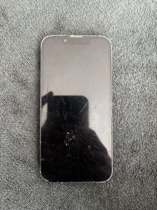 Iphone 13 mini pt piese.
