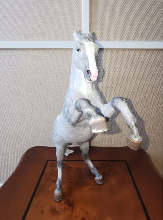 Антикварна фигура на мъж Майсен порцелан колекционерска статуетка 100г