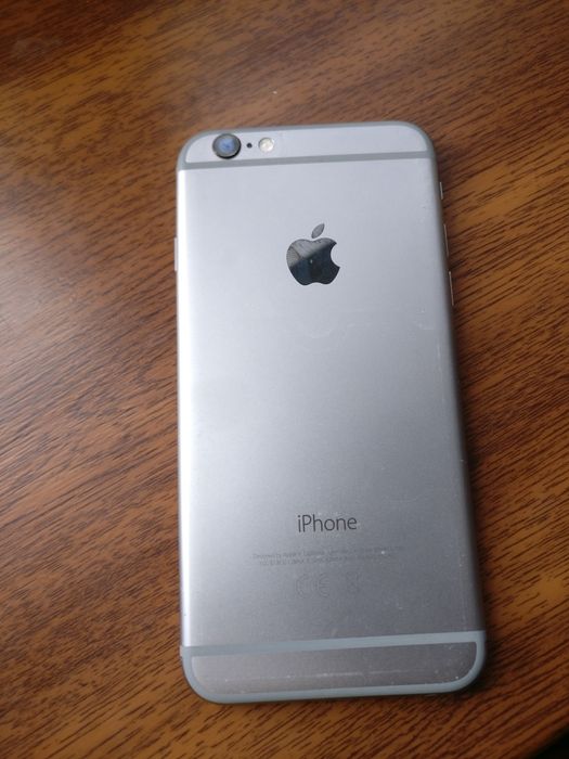 Продам Айфон 6..
