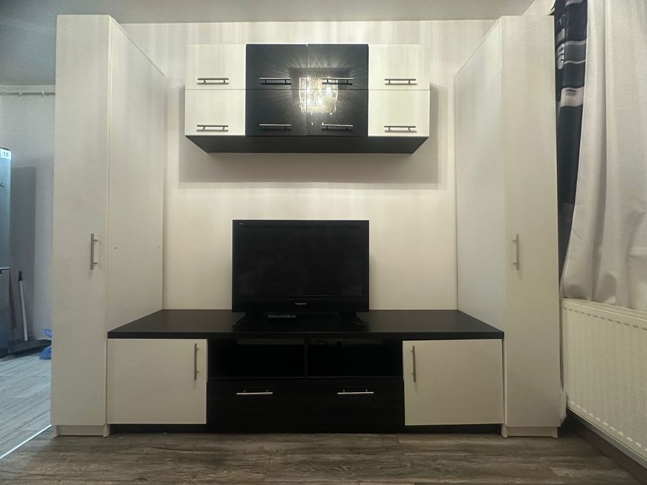 Mobila liniving alb cu negru