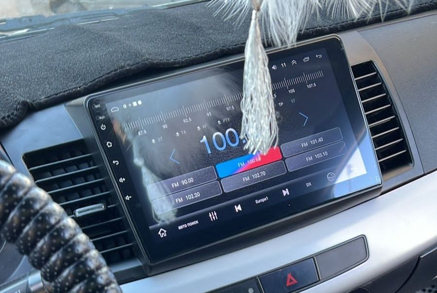 Продам андроид магнитолу