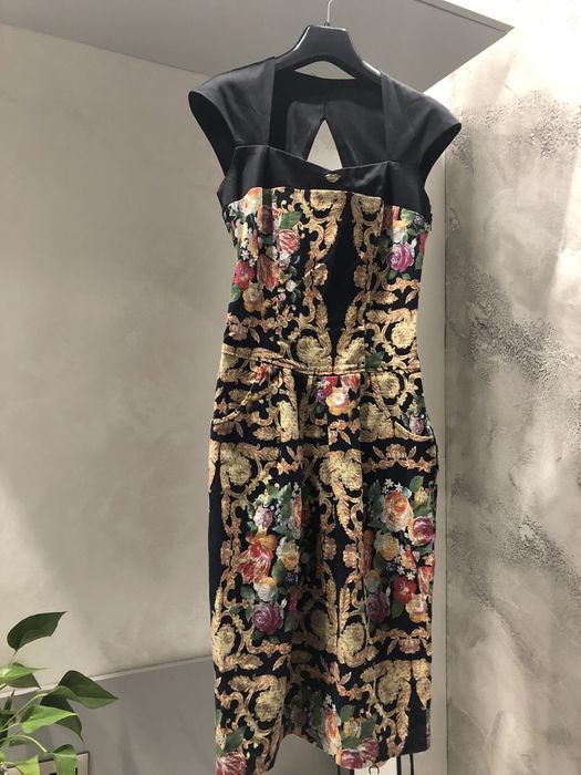 Рокля Lucy Fashion с флорални мотиви /S/
