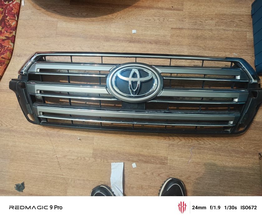 Решётка радиатора land cruiser 200