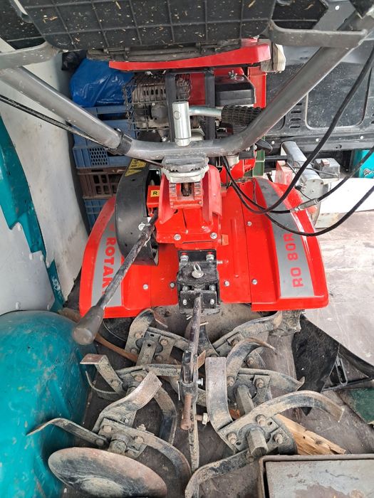 Motocultor benzină în stare noua,sa lucrat foarte puțin cu el